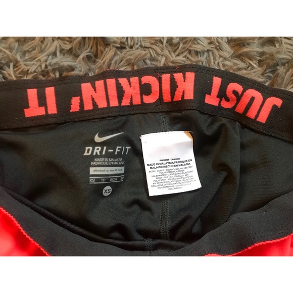 Nike Dri-Fit Shorts - Picture 4 of 4